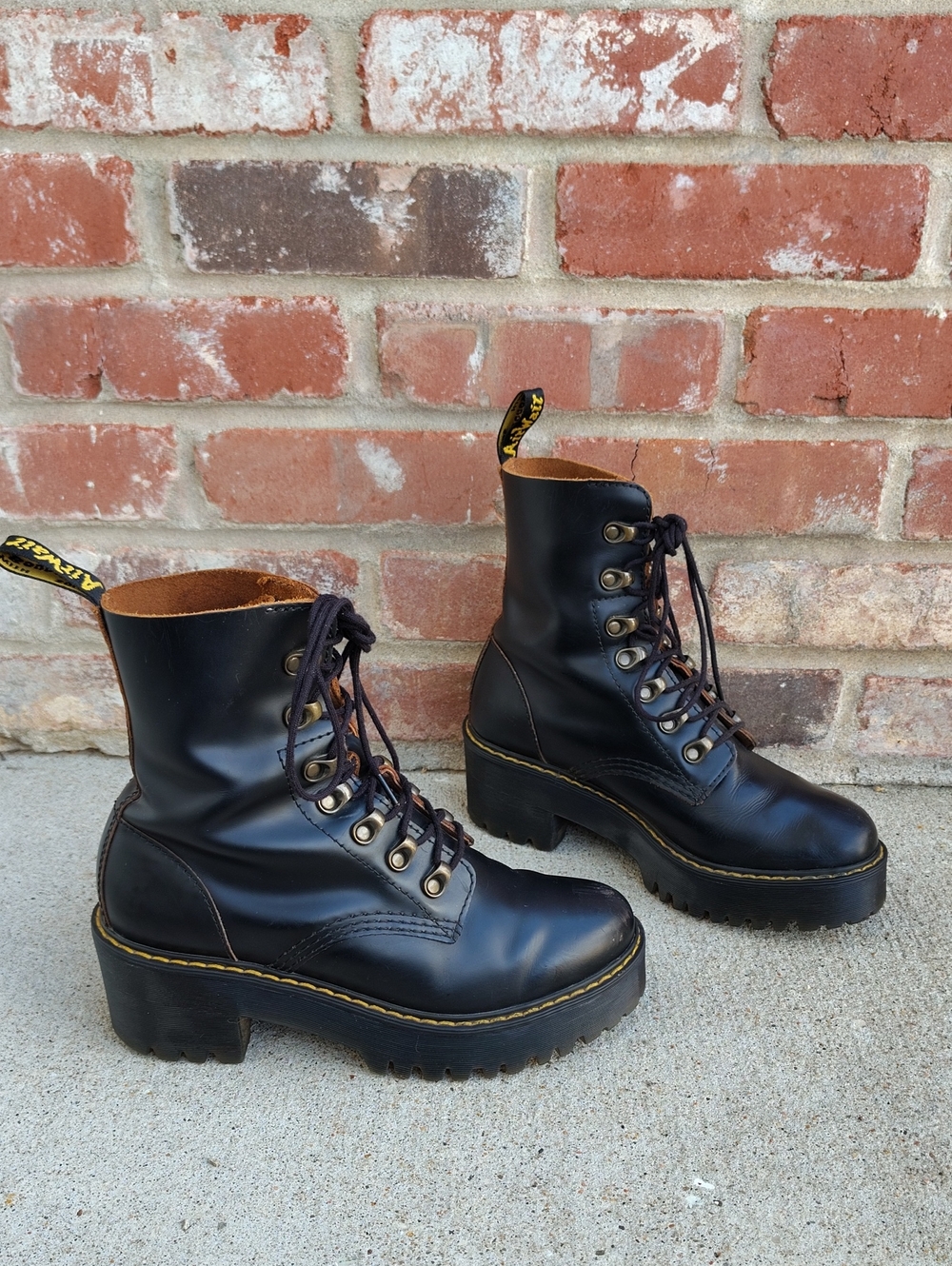 Dr Martens Leona Vintage Smooth Leather Heeled Platform Boots Size 7 Grunge - Picture 3 of 17